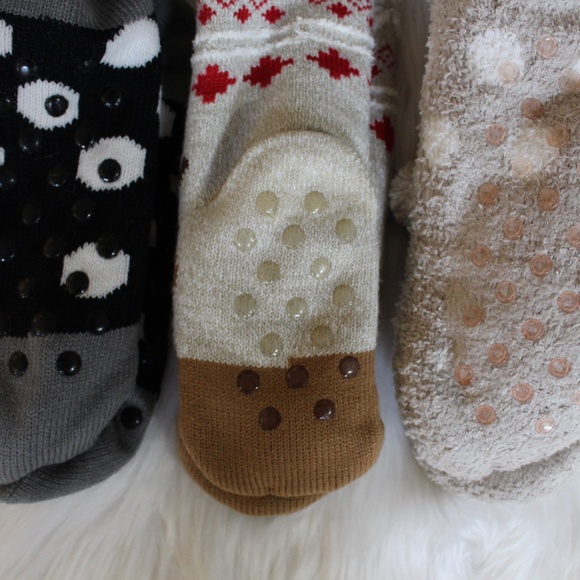 3 pair of cozy Warm slipper socks bear, cat and deer  NWT - Picture 3 of 4